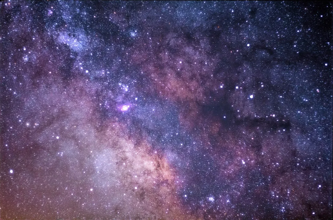 Langit malam berbintang, foto ilustrasi untuk halaman zodiak Capricorn