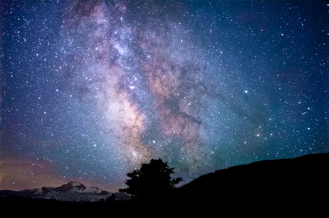 Langit malam berbintang, foto ilustrasi untuk halaman zodiak Scorpio