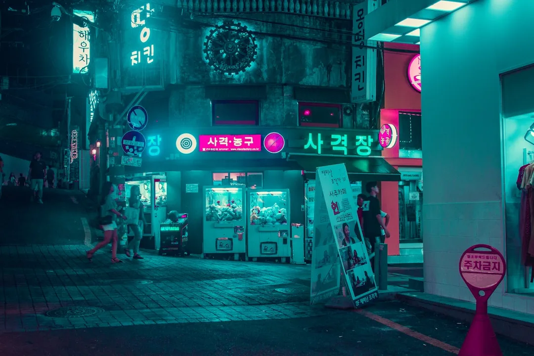 Jadwal draw KOR 4D sore - Seoul Gangnam night neon street, daily 18:25 WIB