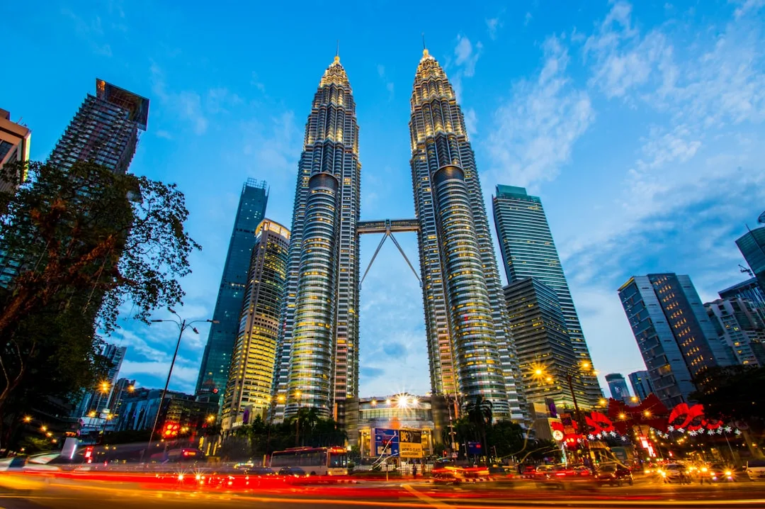 Keluaran MYS hari ini - Malaysia Pools 4D landscape Kuala Lumpur Petronas Towers, data live aggregator komunitas