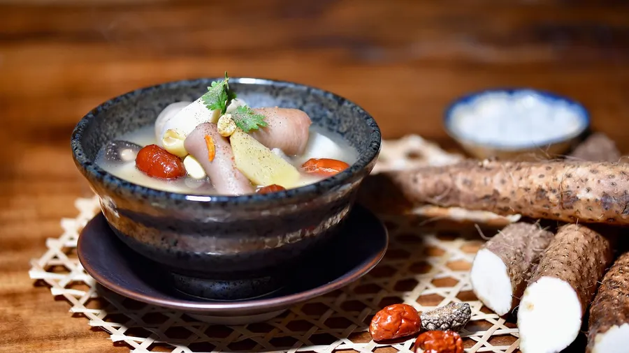 Ilustrasi mimpi gadung — chinese yam, soup, asian cuisine, meal, chinese yam, chinese yam, chinese yam, chinese yam, chinese yam