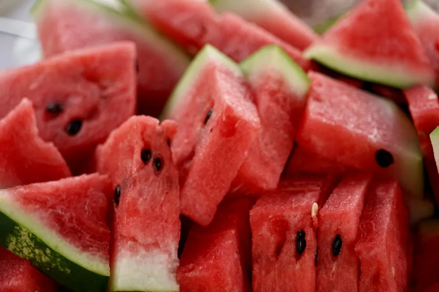 Ilustrasi mimpi semangka — watermelon close-up photography