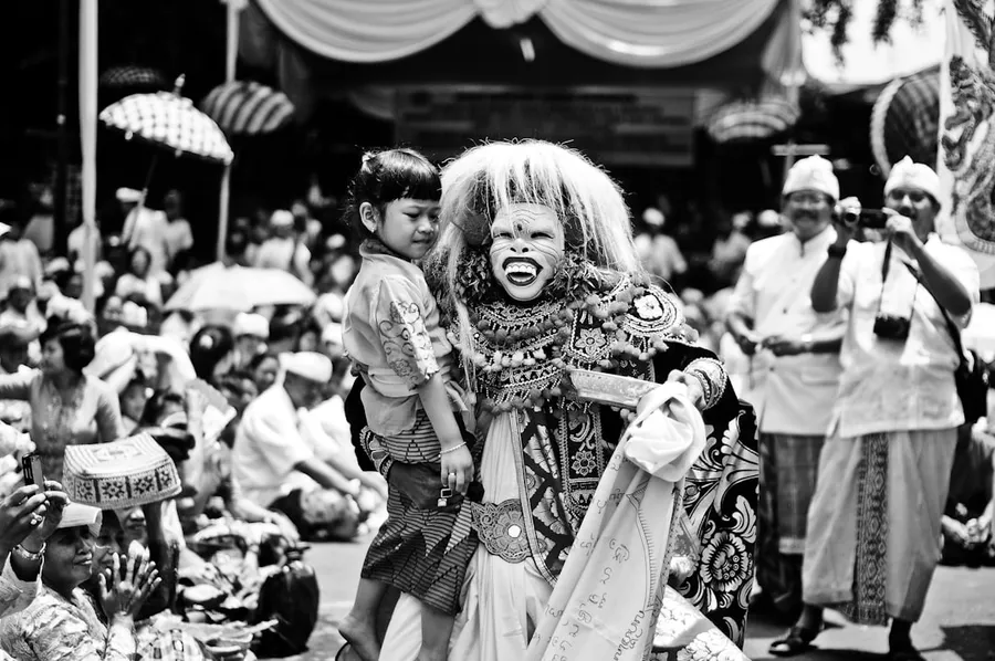 Ilustrasi mimpi sulastri — grayscale photo of woman in dress with face paint